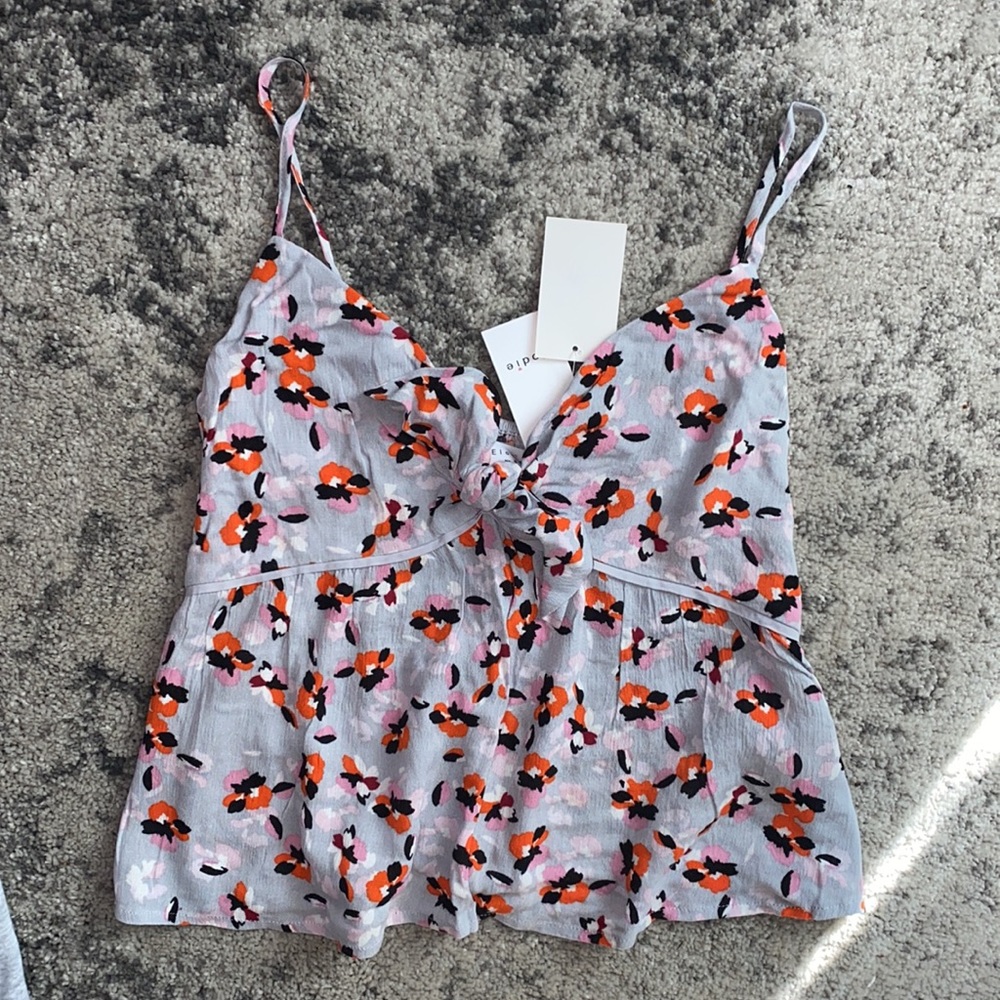 ✌🏼NWT Elodie Gray Orange Dot Toe Front Tank Small